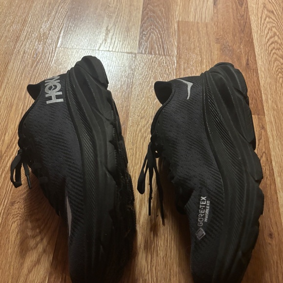 Hoka One One Clifton 9 Gore Tex - Picture 3 of 6